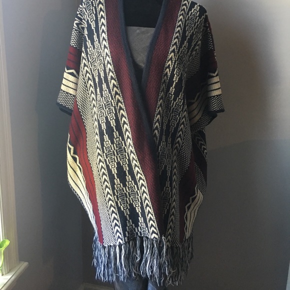 Aztec Print Sweater - Picture 3 of 7